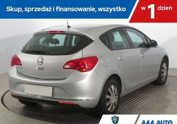 Opel Astra cena 24000 przebieg: 191574, rok produkcji 2015 z Barlinek małe 121